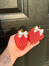 Strawberry vent clips