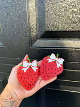 Strawberry vent clips